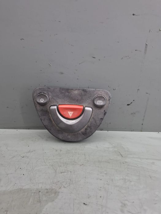 Buton avarie 100201 Smart Fortwo 2001 0.8 AMT CDi (41 hp)