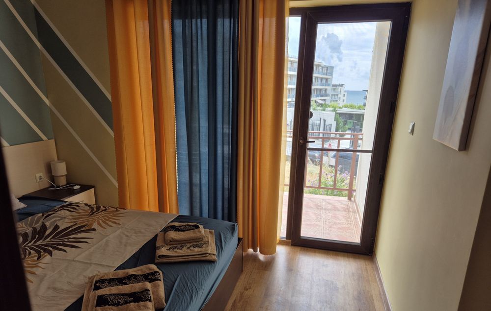 Дава се под наем Тристаен апартамент в Свети Влас - 70 кв.м за 119.34 € - Снимка #2