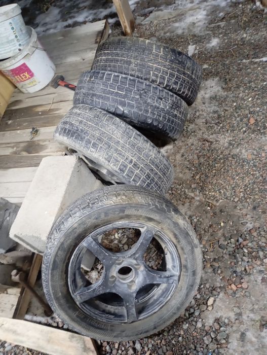 Диски с резиной лада