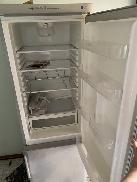 Холодильник LG 185 см