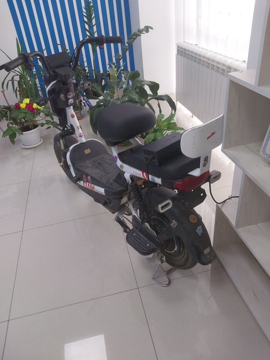 продам Электроскутер с новым акумулятором