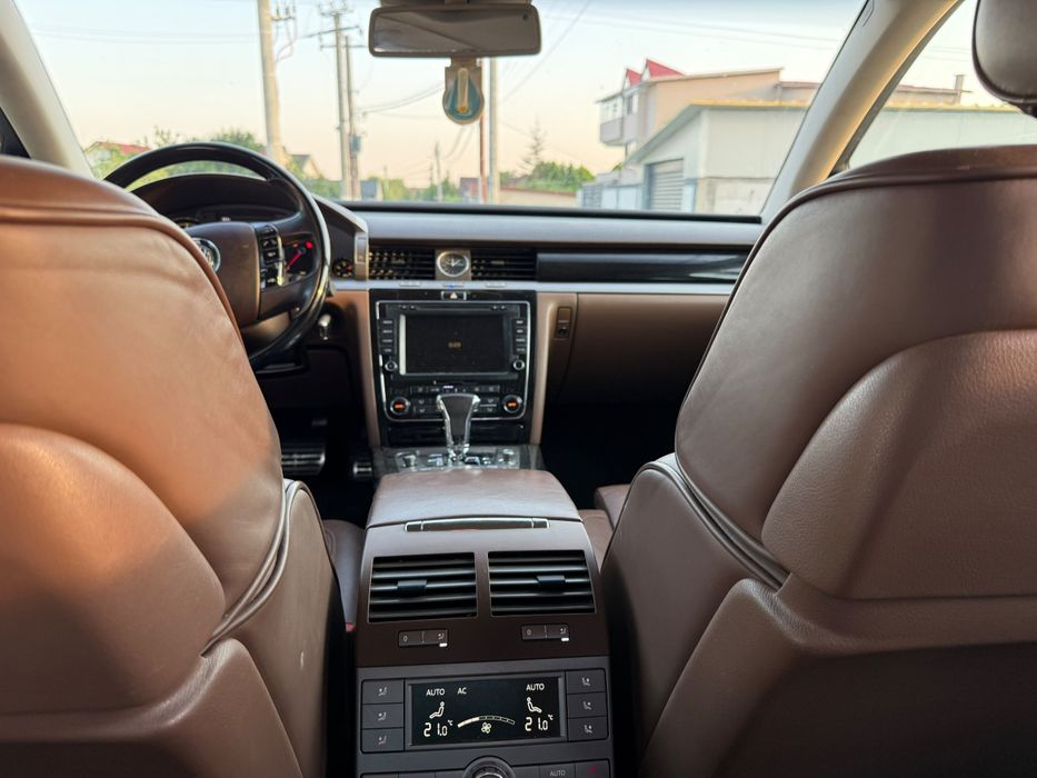 VOLKSWAGEN Phaeton 2012 — imagine 3