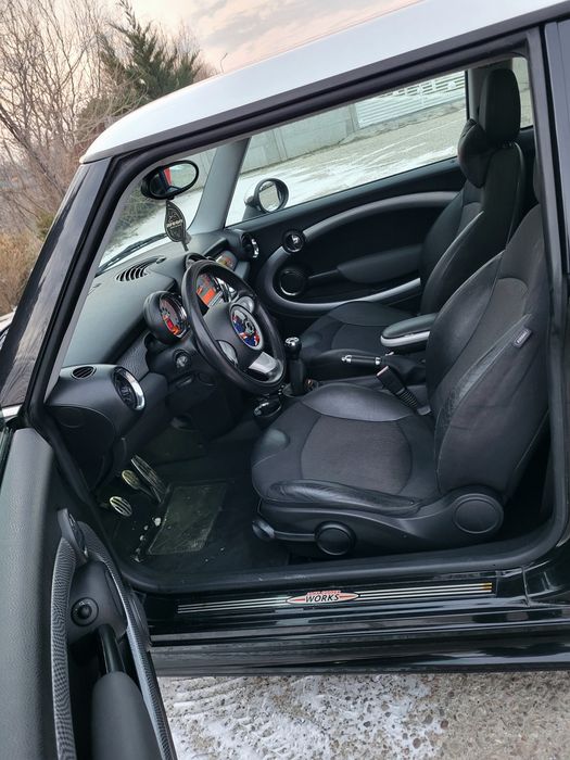 Mini-Cooper-One 2009 Face-lift/1.6 Benzina Euro 5/160 CP