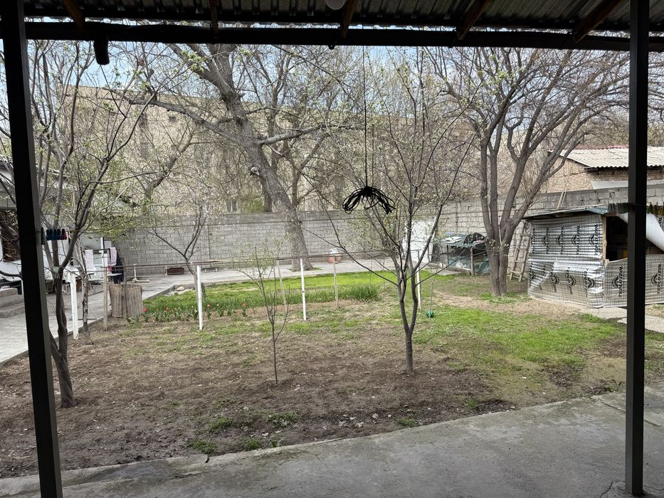 Новза метро Чилонзор райенда 10 сотих участка ховли Сотилади