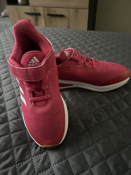 Маратонки Adidas