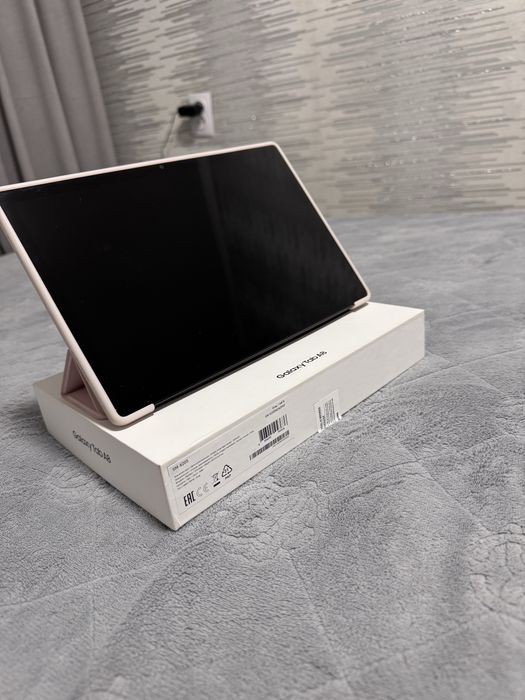Продаю планшет Galaxy tab a 8