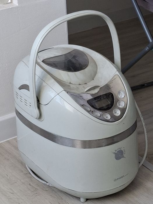 Продам хлебопечку