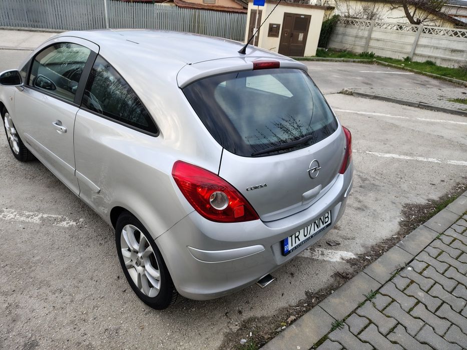 Opel Corsa D coupe