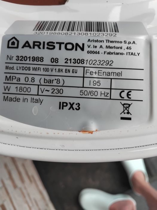Бойлер Ariston Lydos WIFI 100 V 1,8K EN EU, вертикален, 100л, 1.8kW, управление през интернет