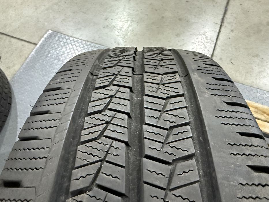 2бр. ТОВАРНИ Зимни Гуми 235/65R/16C -TRACMAX- DOT:3422+2123- 7.0мм