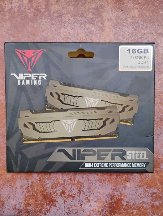 16GB (2x8GB) DDR4 4133 MT/s CL19 Samsung B-Die геймърска памет