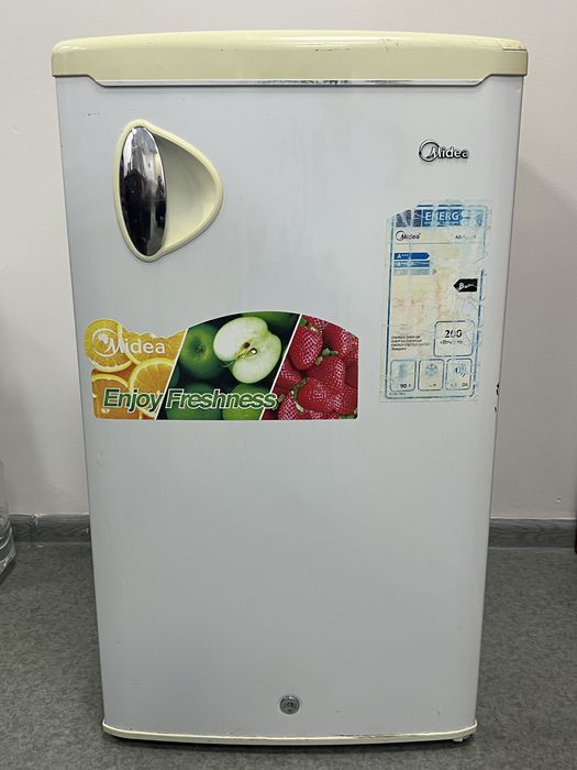 Продается мини холодильник