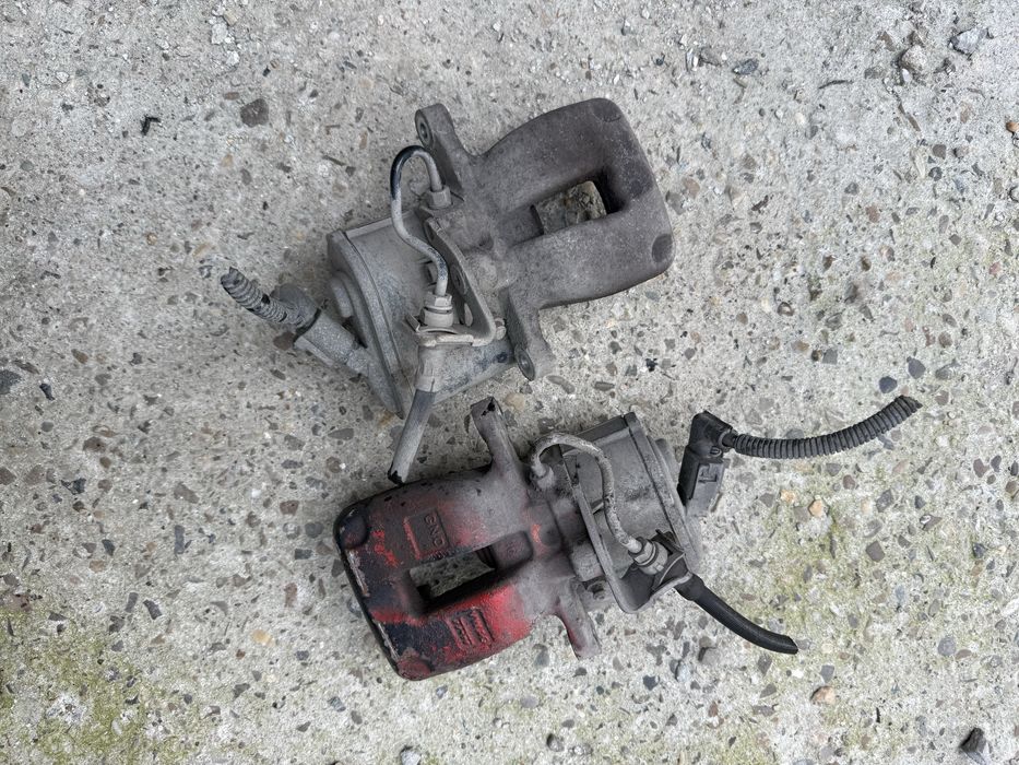 Etriere spate Volkswagen Passat B6 CC