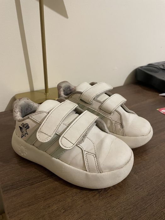 Tenesi Adidas copii marime 26