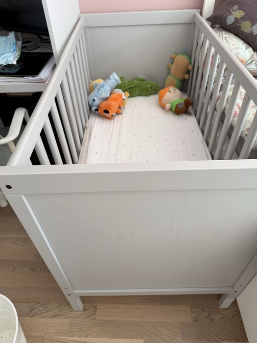 Patut de lemn pt bebelusi Sundvik Ikea + saltea