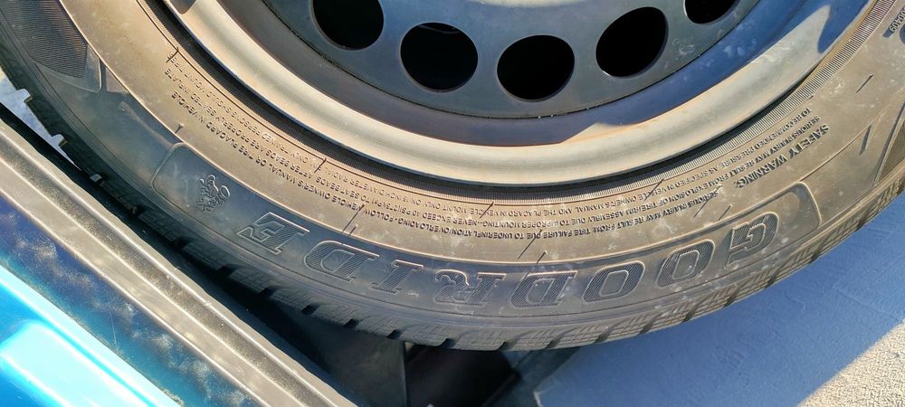 Set de Jante 16" + Anvelope 205/60 16