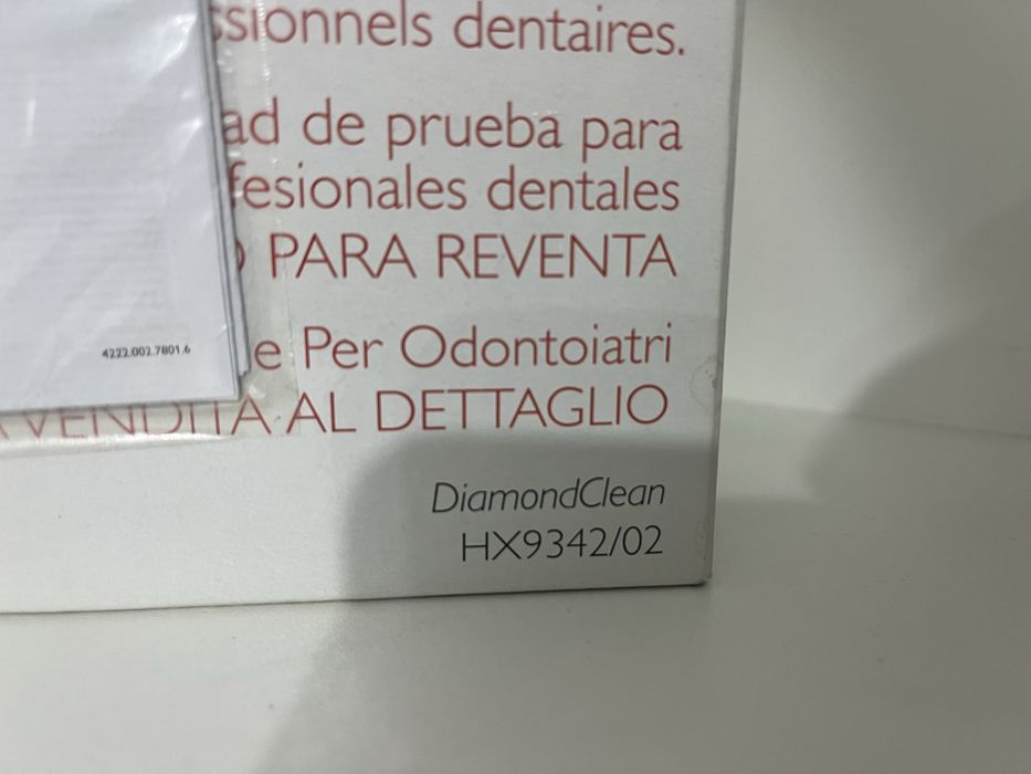 Periuta dinti Philips varianta trial ptr testare in cabinet nu Oral B