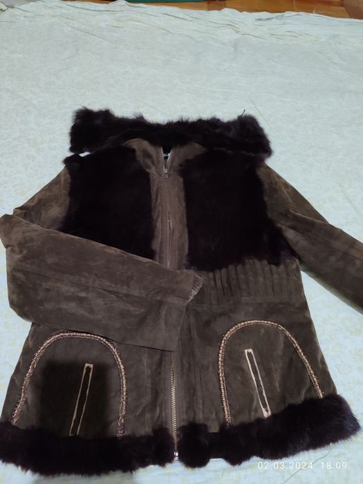 женский вещи  одаю дешево состаяние норма