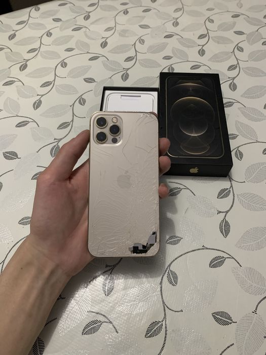 Продам Айфон 12 Pro 128gb