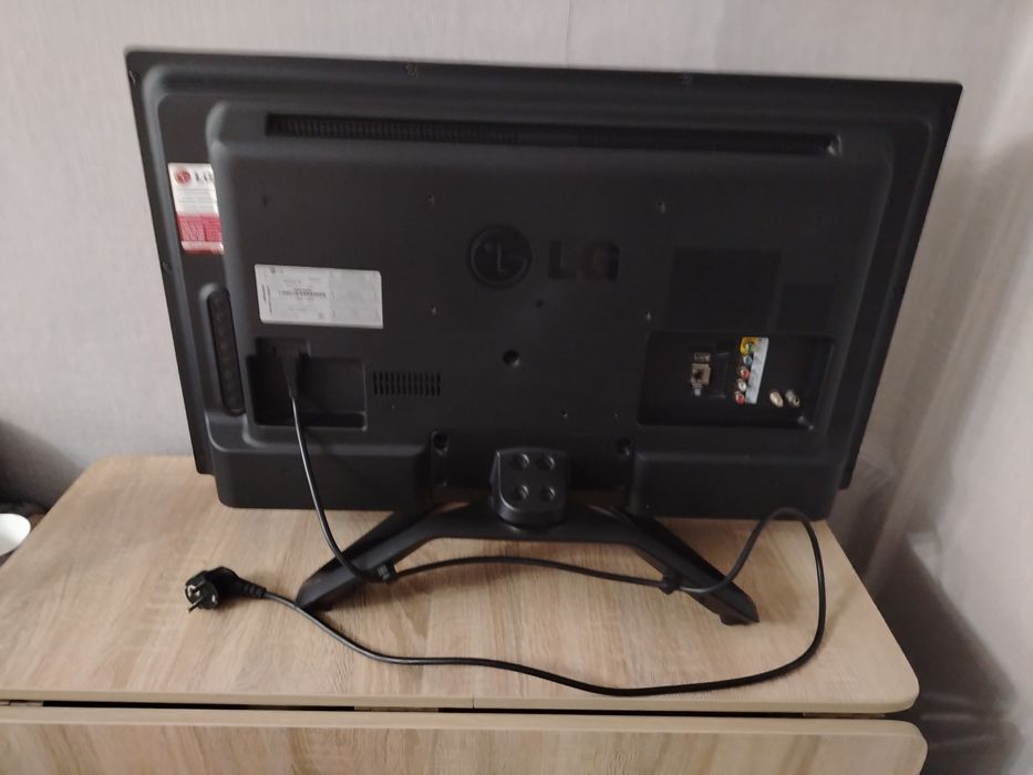 Продам Телевизор LG