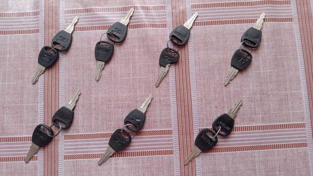 Стол  химический - кухонный  (деревянный)  190х100х55 мм