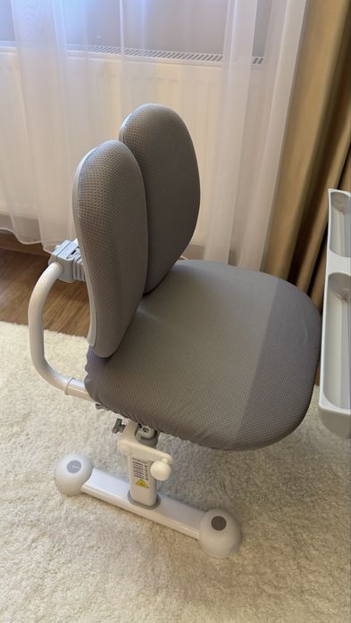 Школьная парта в комплекте