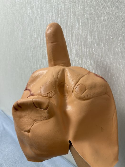 Маска виде факю