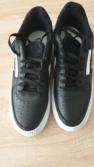 Мъжки  обувки номер 43