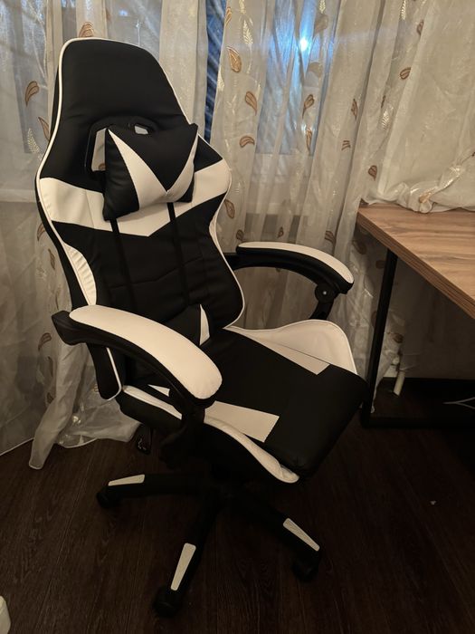 Игровой стул хороший