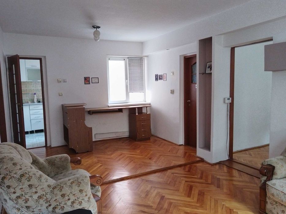 Vand apartament 3 camere
