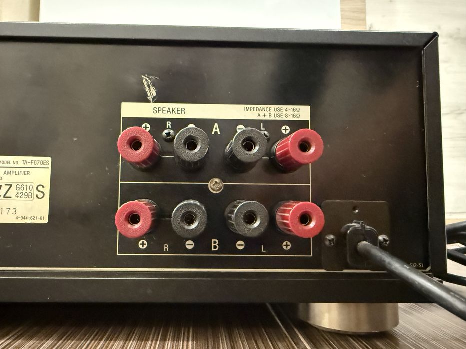 Sony TA-F670es Качествен стерео усилвател