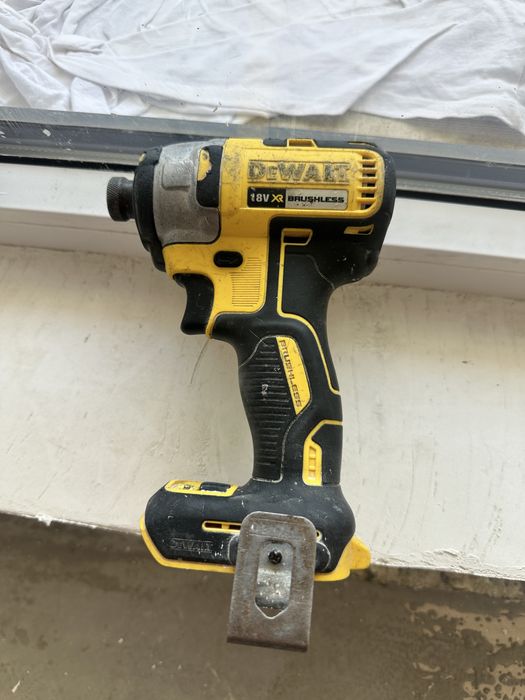 Scule dewalt de vanzare