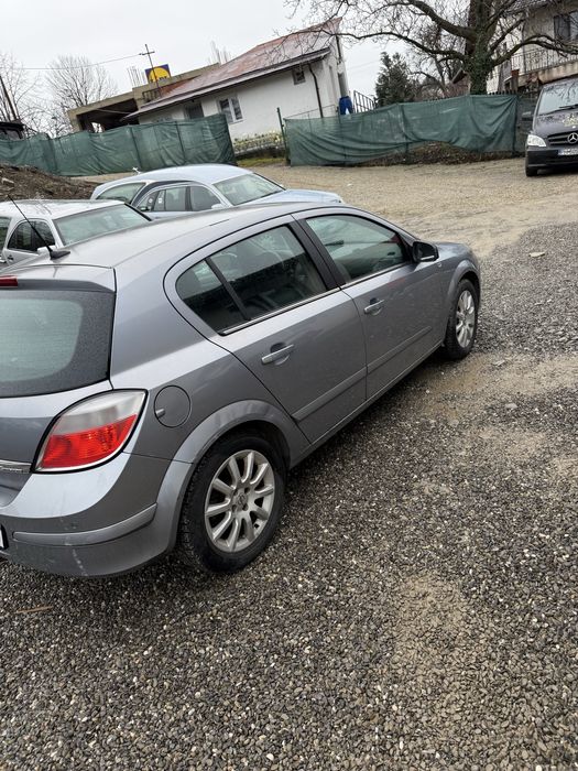 Opel Astra H 1.6 Benzina