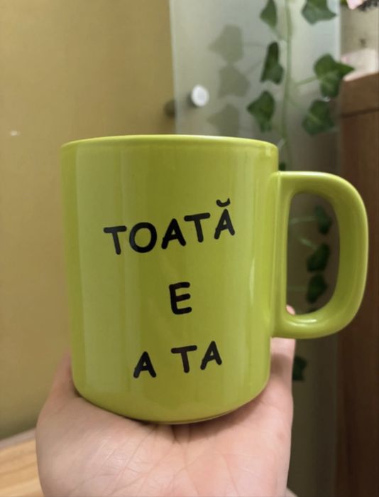 Cana verde cu mesaj