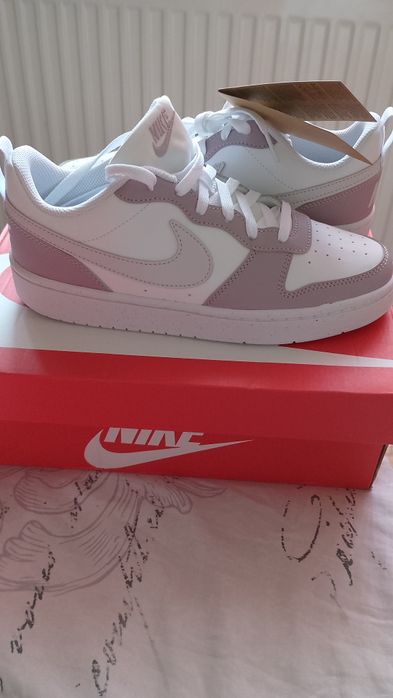 Нови маратонки Nike