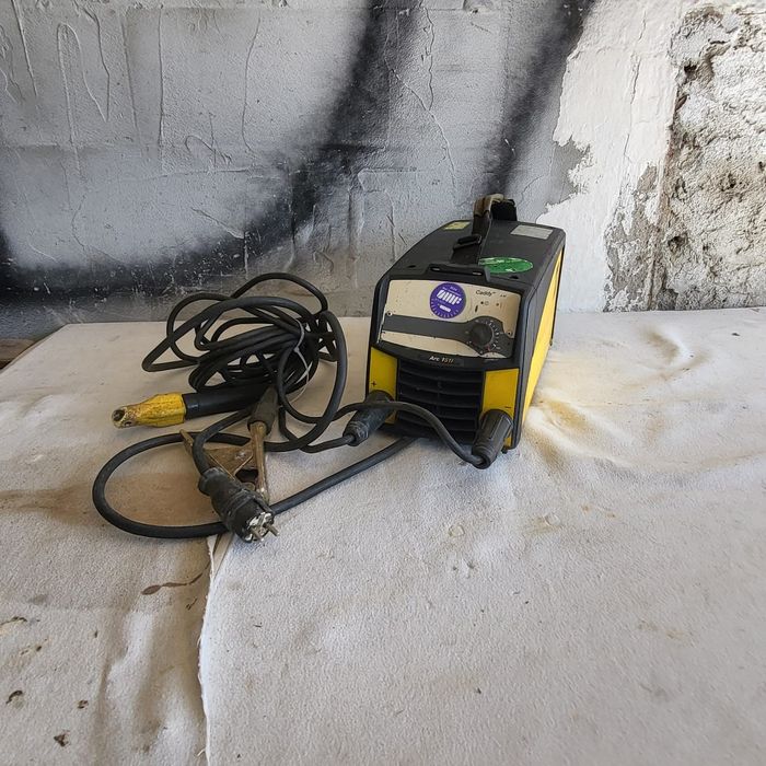 Aparat de sudura invertor Esab Arc 151i
