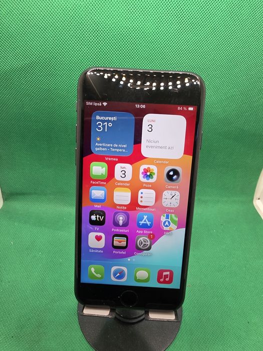 Iphone SE 2020 128GB•Bateria 82%•Amanet Lazar Crangasi •44229