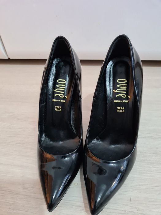 Pantofi  din piele