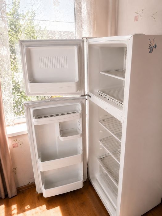 Продам холодильник LG