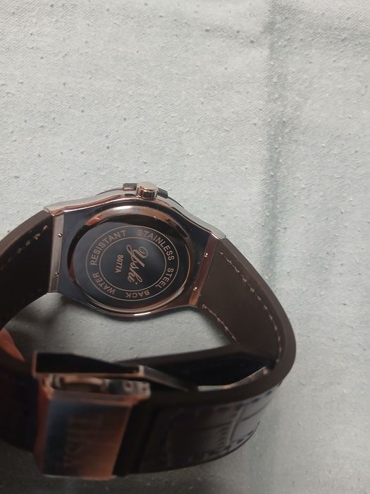 Нов Мъжки Кварцов Часовник YSHI Fine Design с Кутия