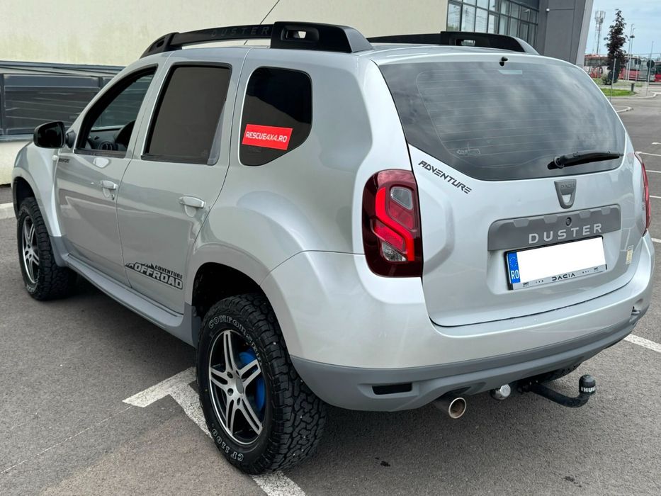 Vand/Schimb Dacia Duster 1.5DCi/4x4 la buton/Navi/Clima/Car-Play/Euro 6/Stare foarte buna!