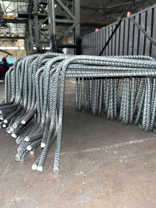 Пирони/телове/мрежи/ограда/арматурна заготока/двор/градина/дом