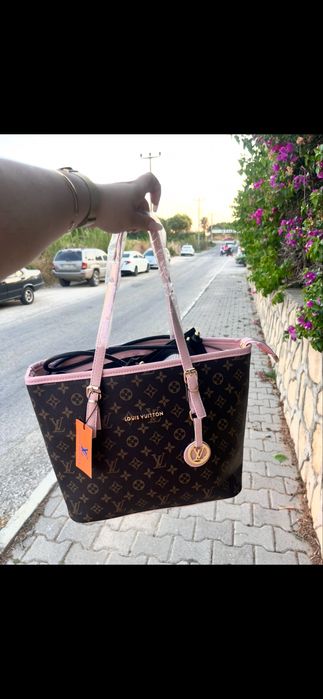 Geanta Louis Vuitton