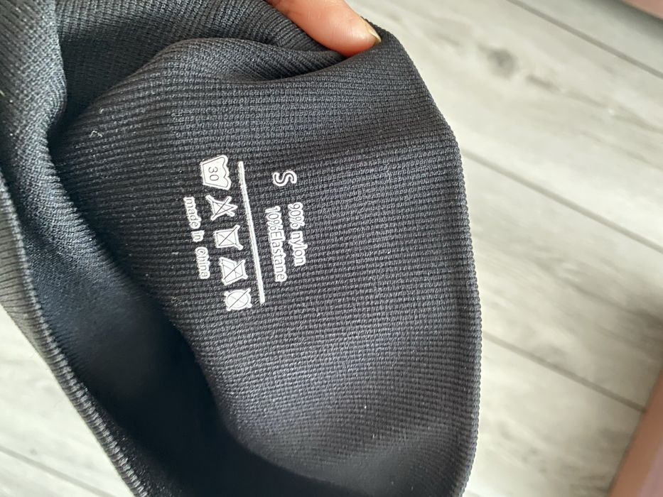 Черные лосины s пуш ап