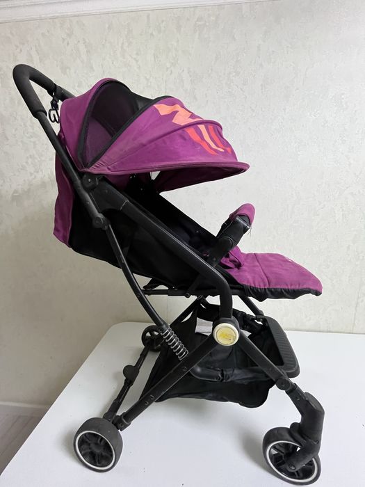 Детская коляска и автокресло по 5000 тг.