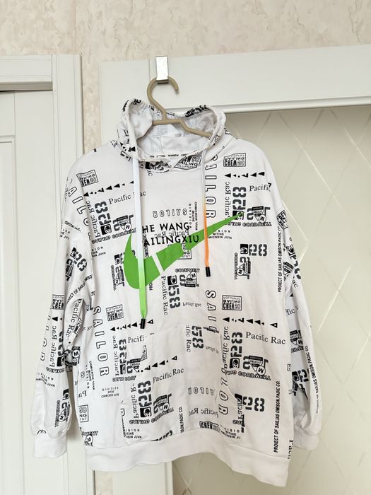 продам худи  в отличном состоянии