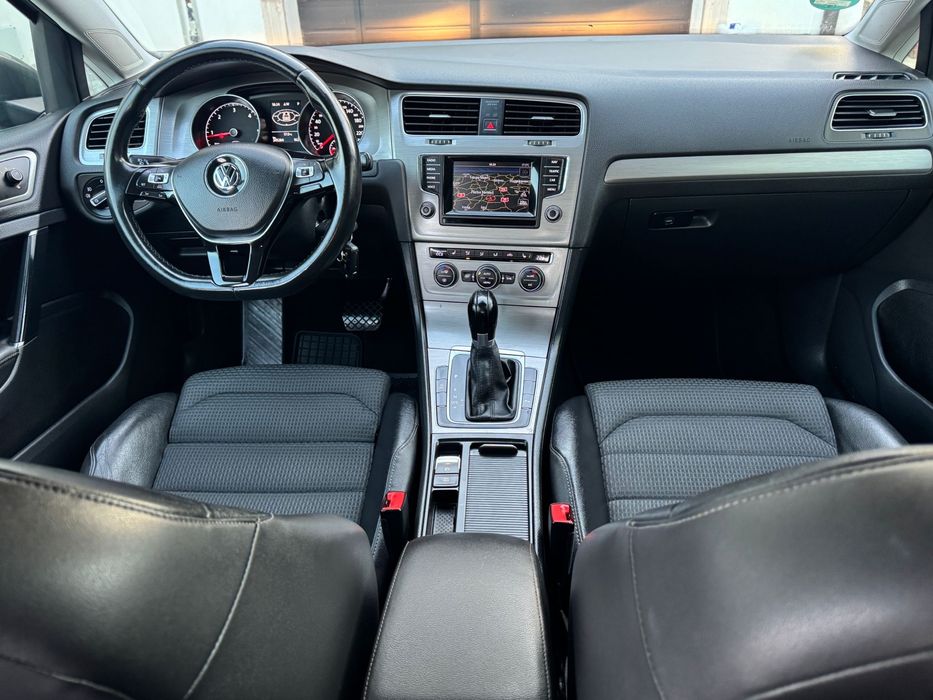 Volkswagen Golf 7 / 1.6TDI/110CP/Euro 6/2015 luna a1a/ Cutie automata