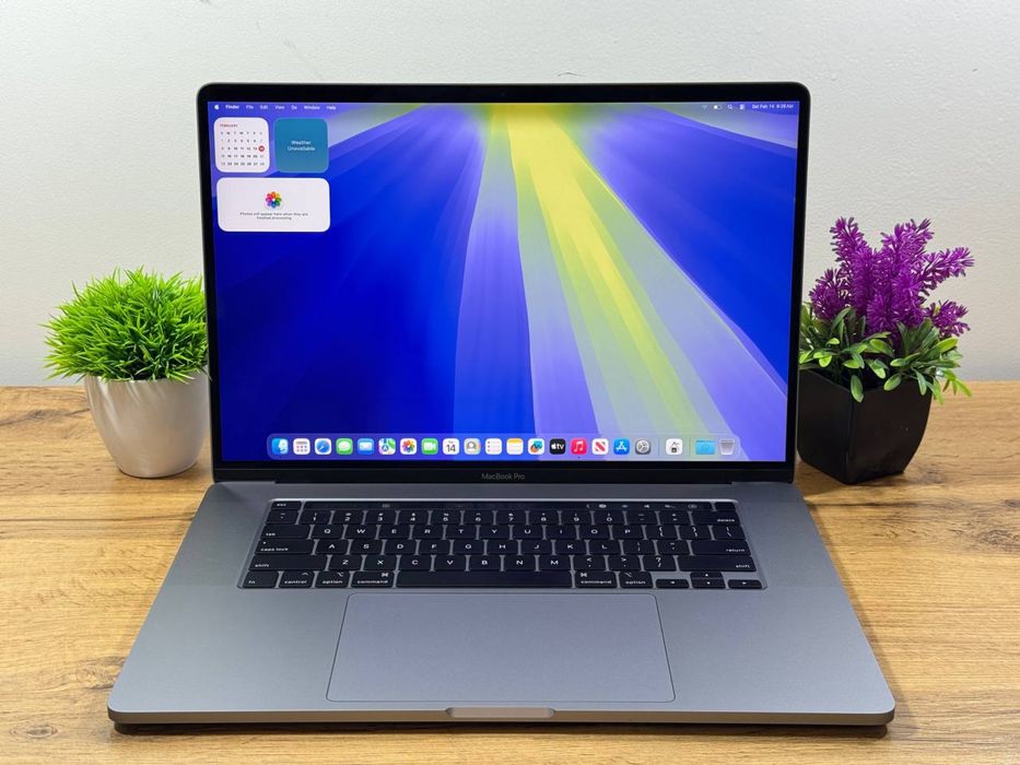 Срочно ! Macbook pro 16 core i9 16/1000gb radeon pro Amerika
