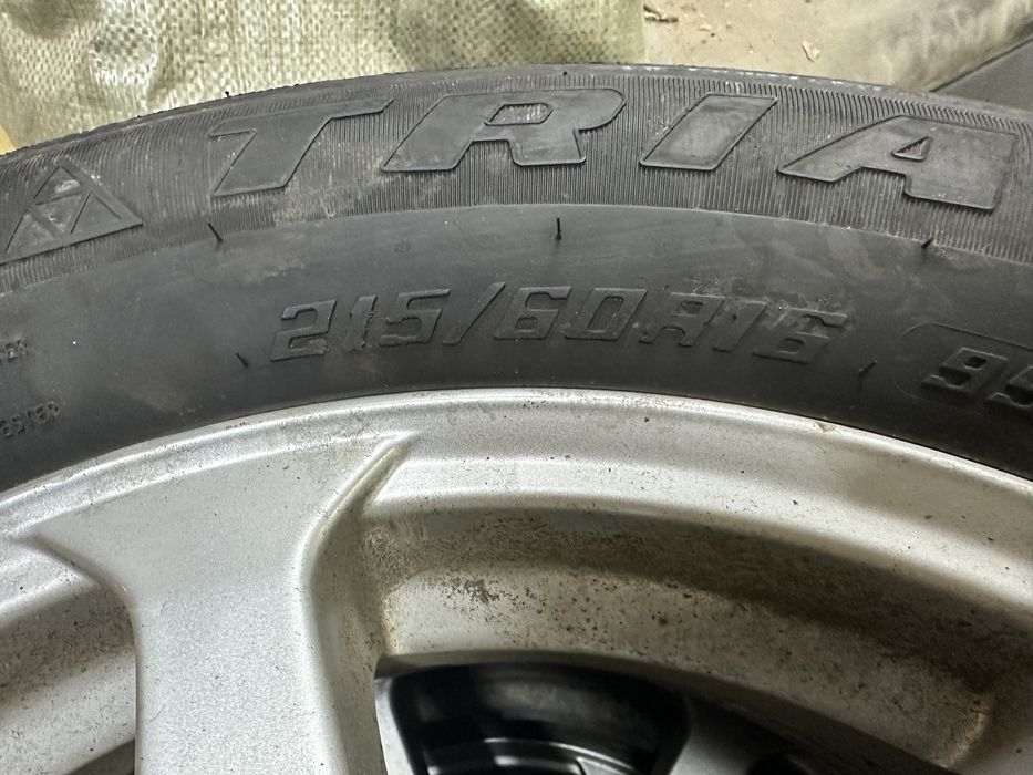 Продам диски с зимней резиной