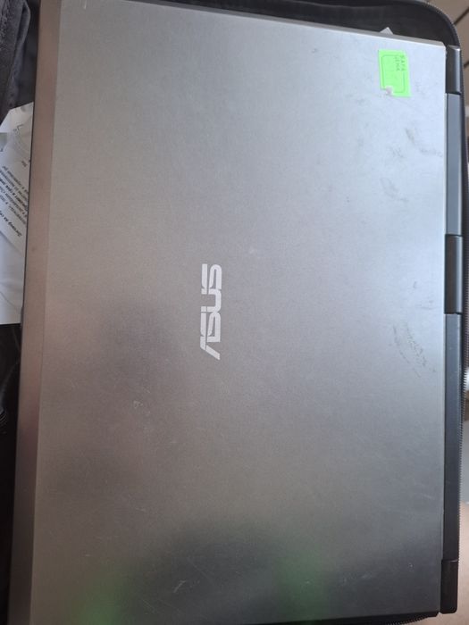 Продам ноутбук асус